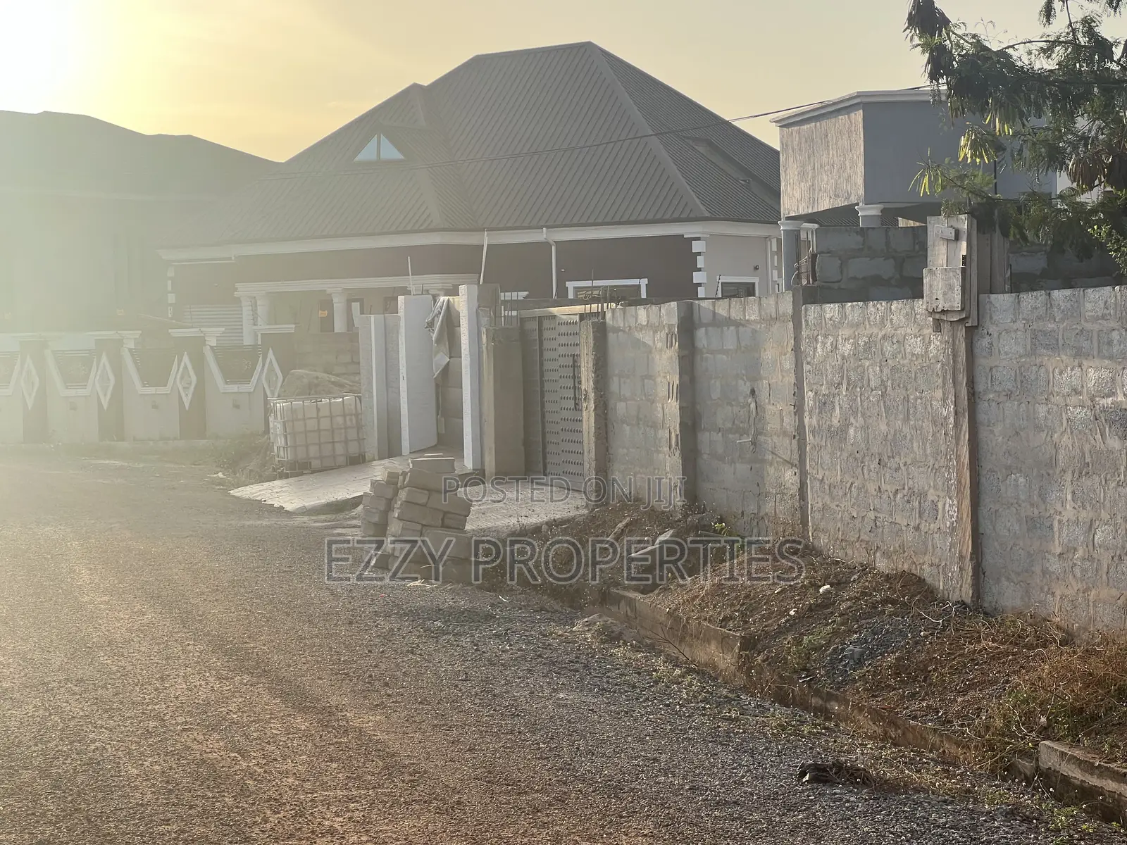 3bdrm Bungalow in Lakeside Estate, Ashaley Botwe for sale in Ashaley Botwe