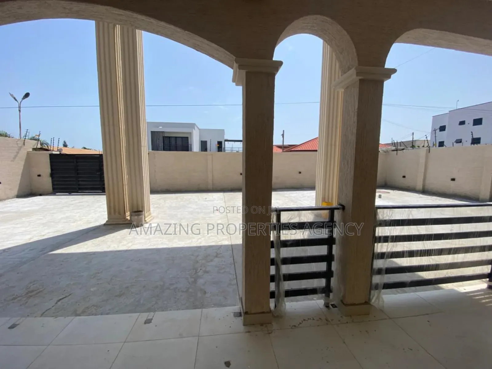 Furnished 5bdrm House in Spintex for rent in Spintex