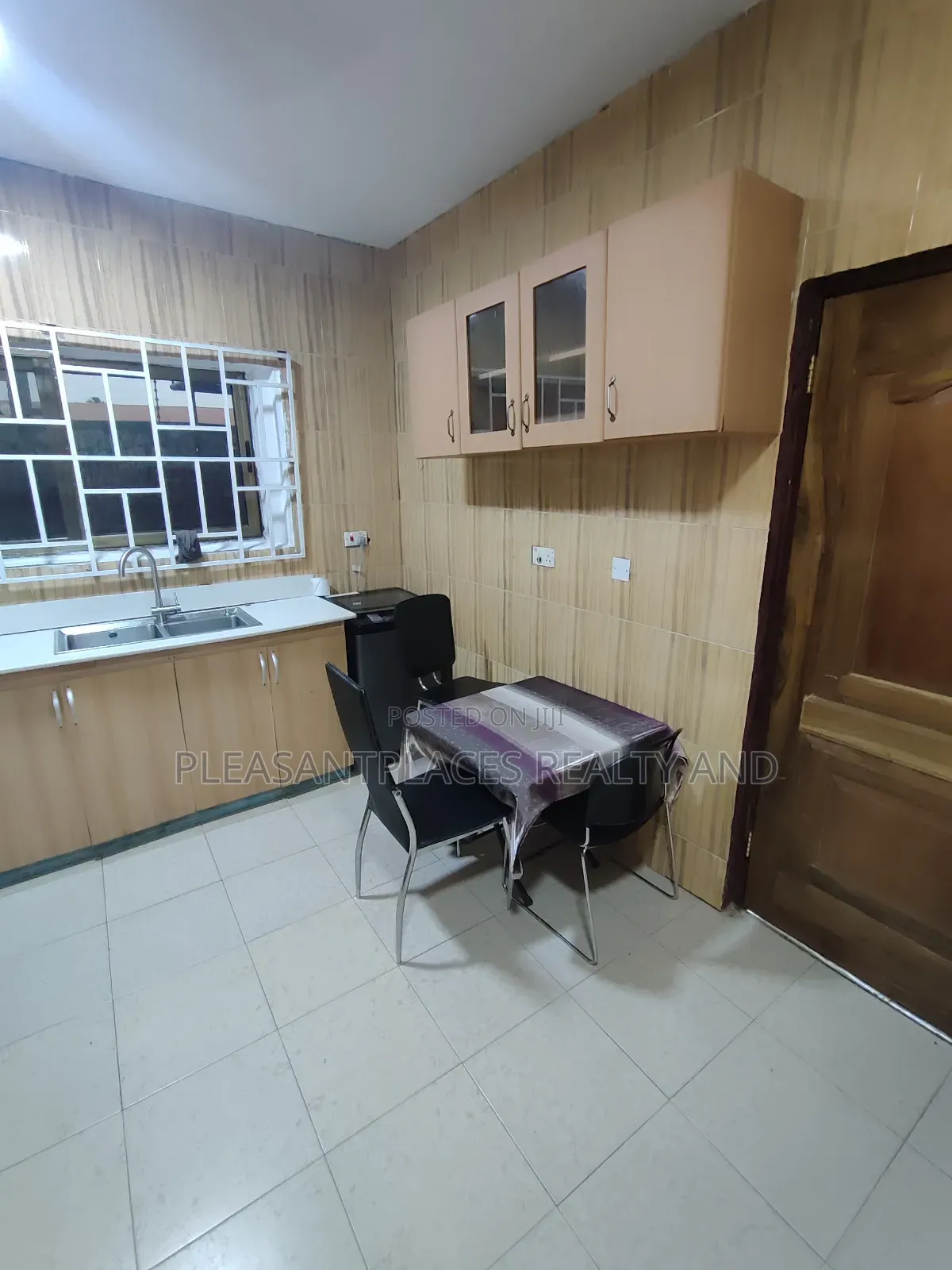 Furnished 3bdrm Apartment in Pleasantplaces, Ashaley Botwe for rent in Ashaley Botwe