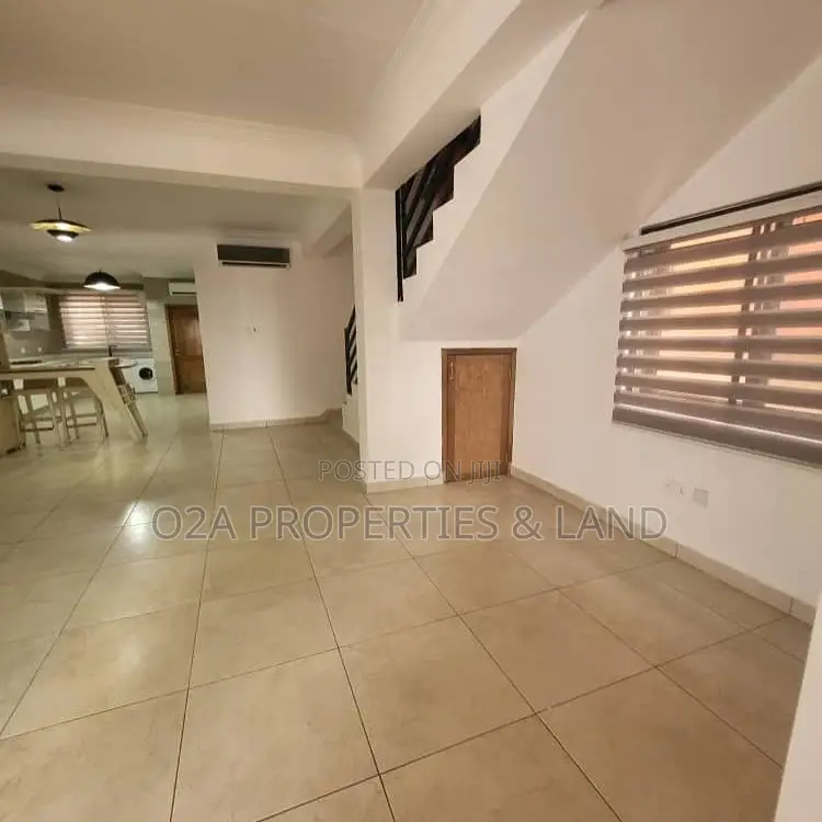 3bdrm Townhouse/Terrace in Cantonment,, US Embassy Area for sale in US Embassy Area