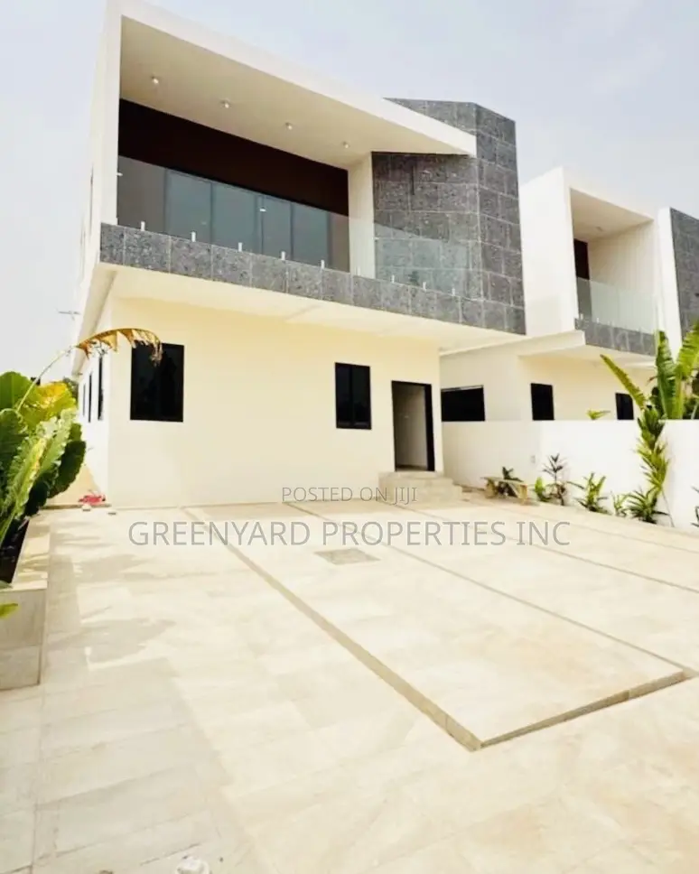 5bdrm Duplex in Special, Oyarifa for sale in Oyarifa