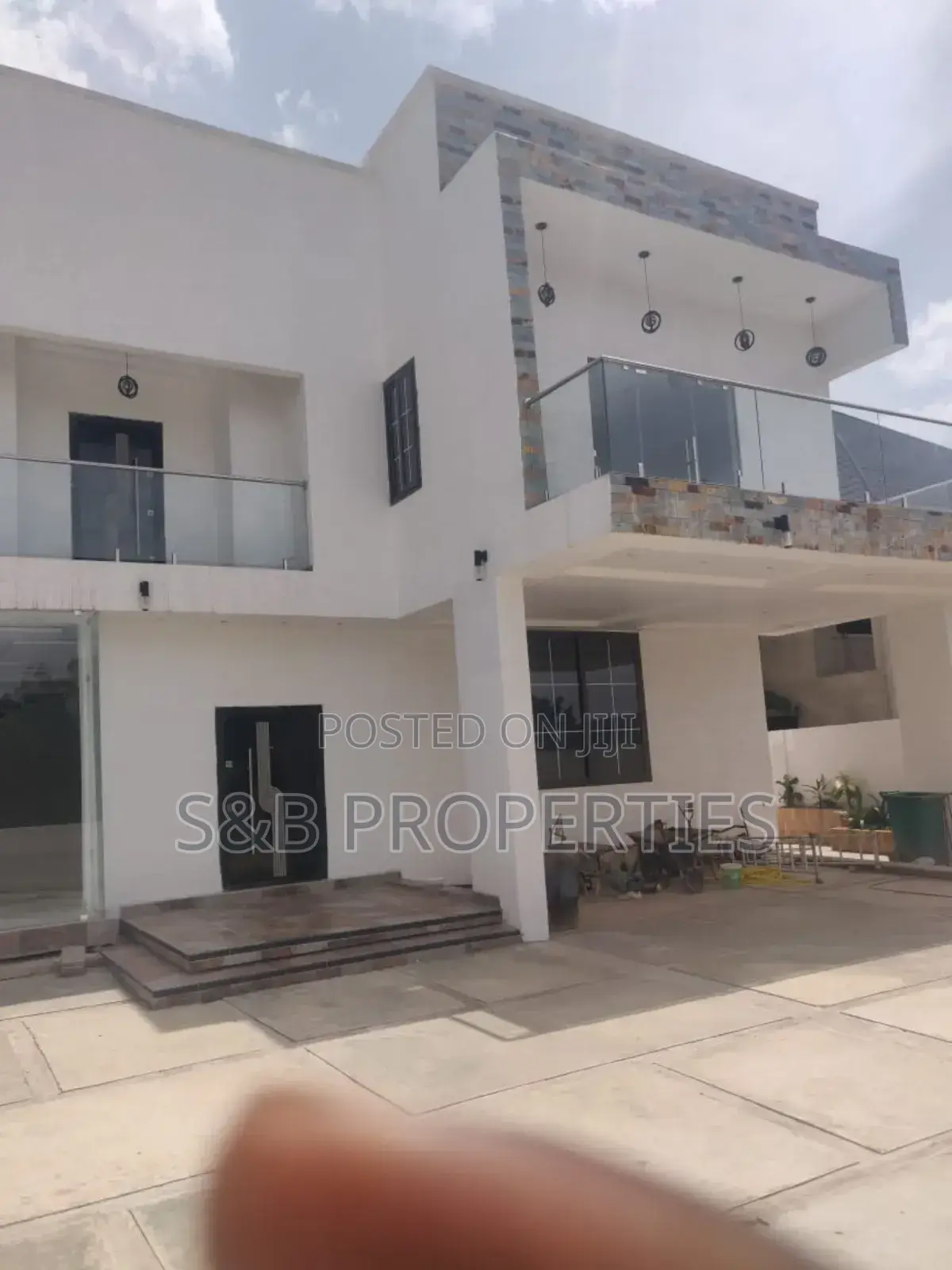 5bdrm House in Ashomang Estate for sale in Ashomang Estate