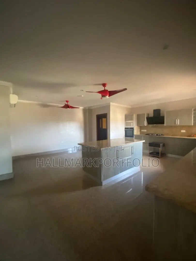 3bdrm Apartment in Apartment Complex 6, US Embassy Area for sale in US Embassy Area