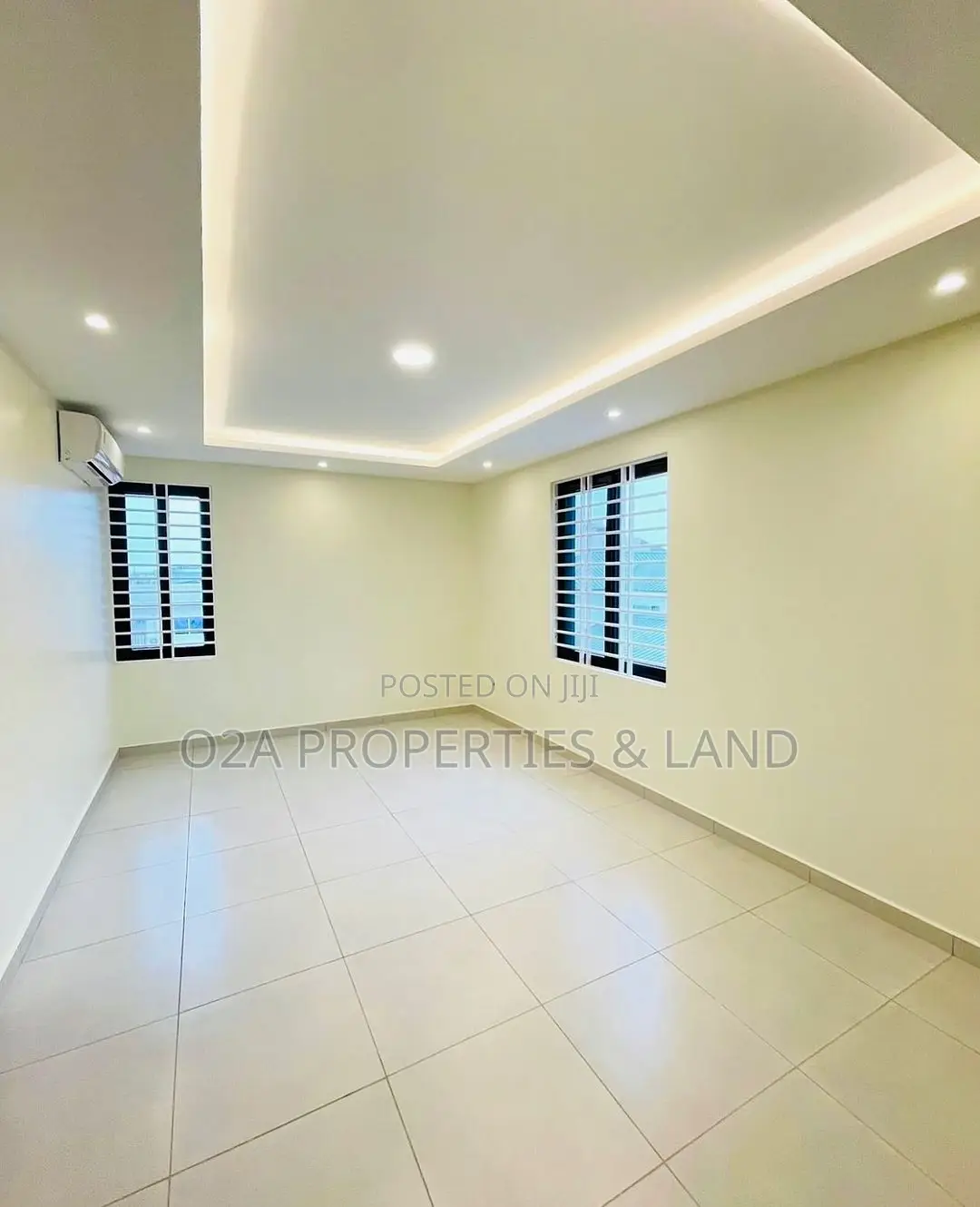 5bdrm House in East Airport for sale in Airport Residential Area
