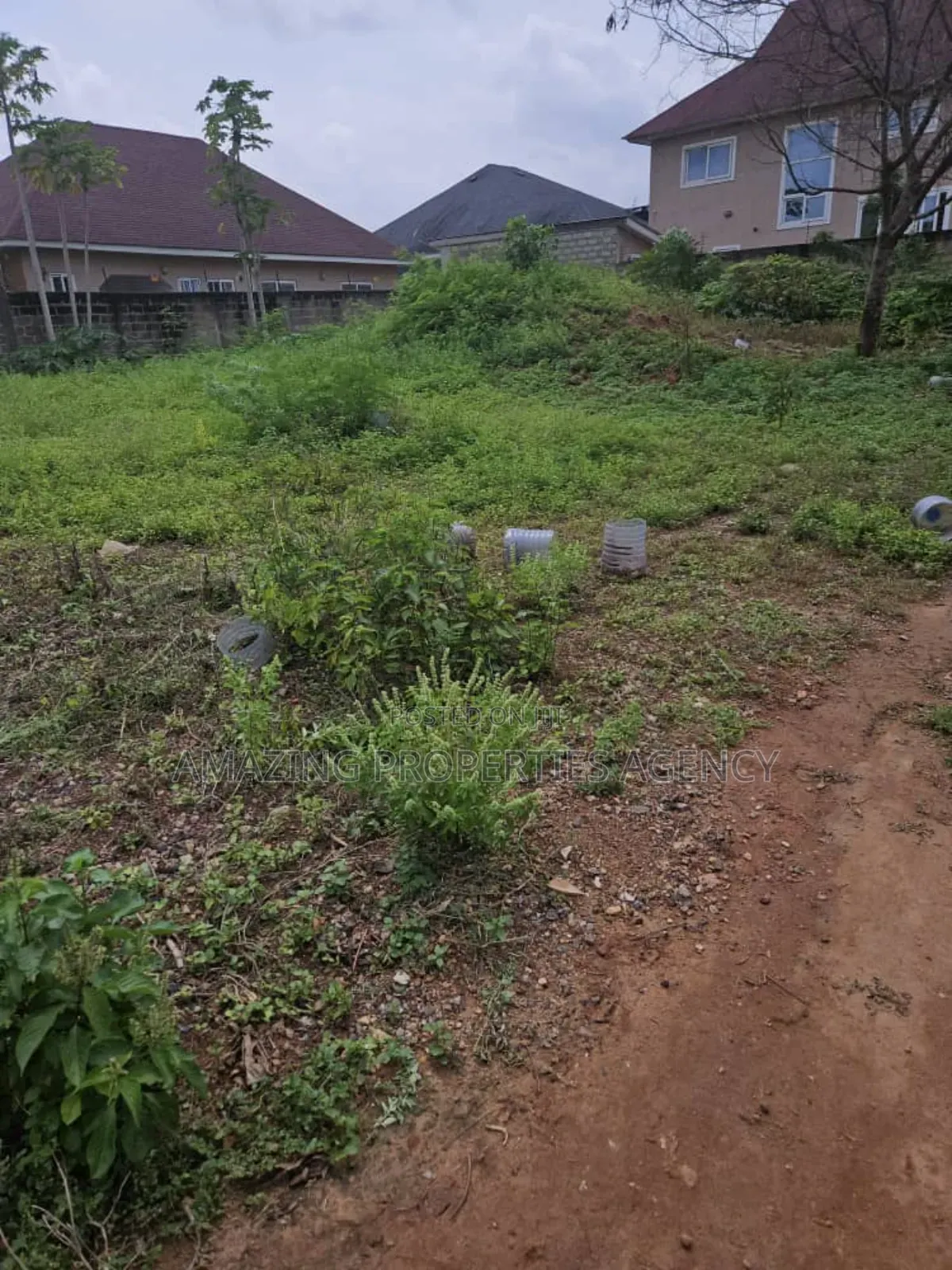 Land for Sake at Dzorwulu-Abelemkpe Highway in Abelemkpe