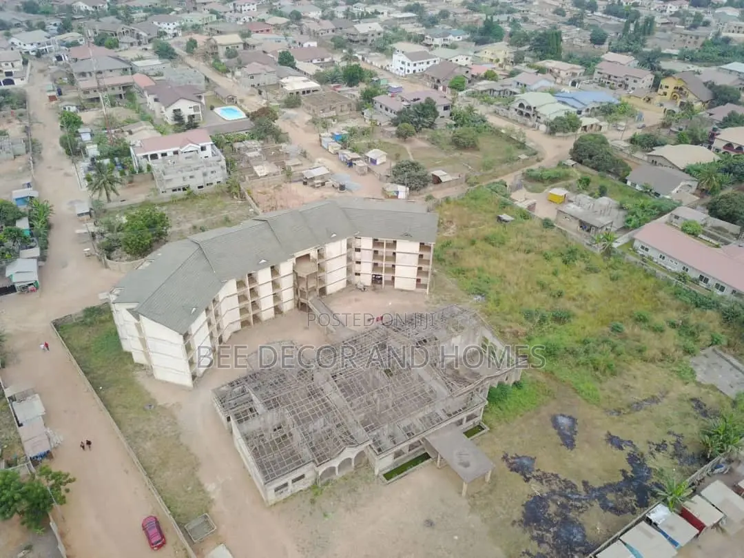 20bdrm Block of Flats in Bee Decor And Homes, Pillar 2 for sale in Pillar 2