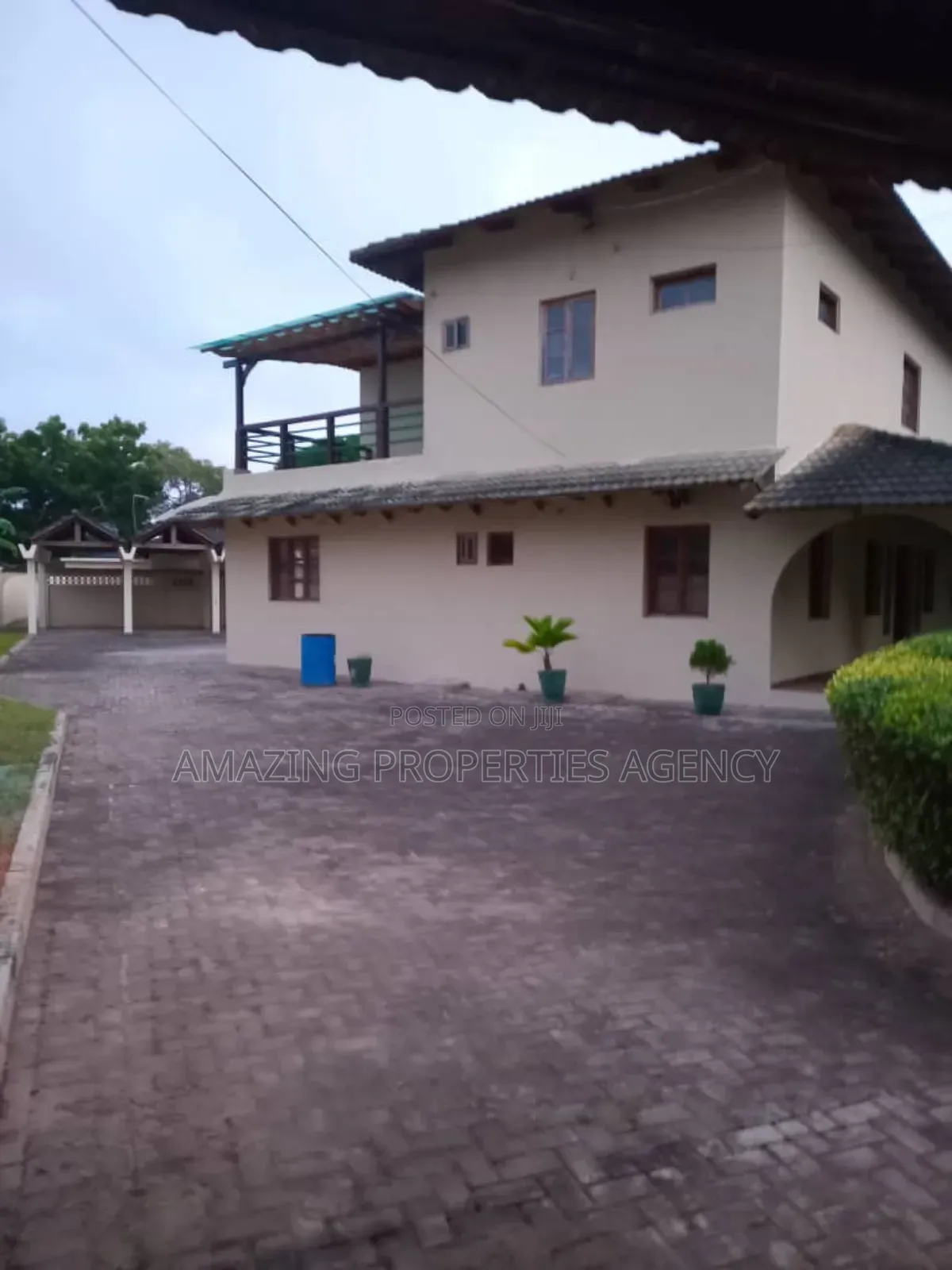 5bdrm House in Tesano for sale in Tesano