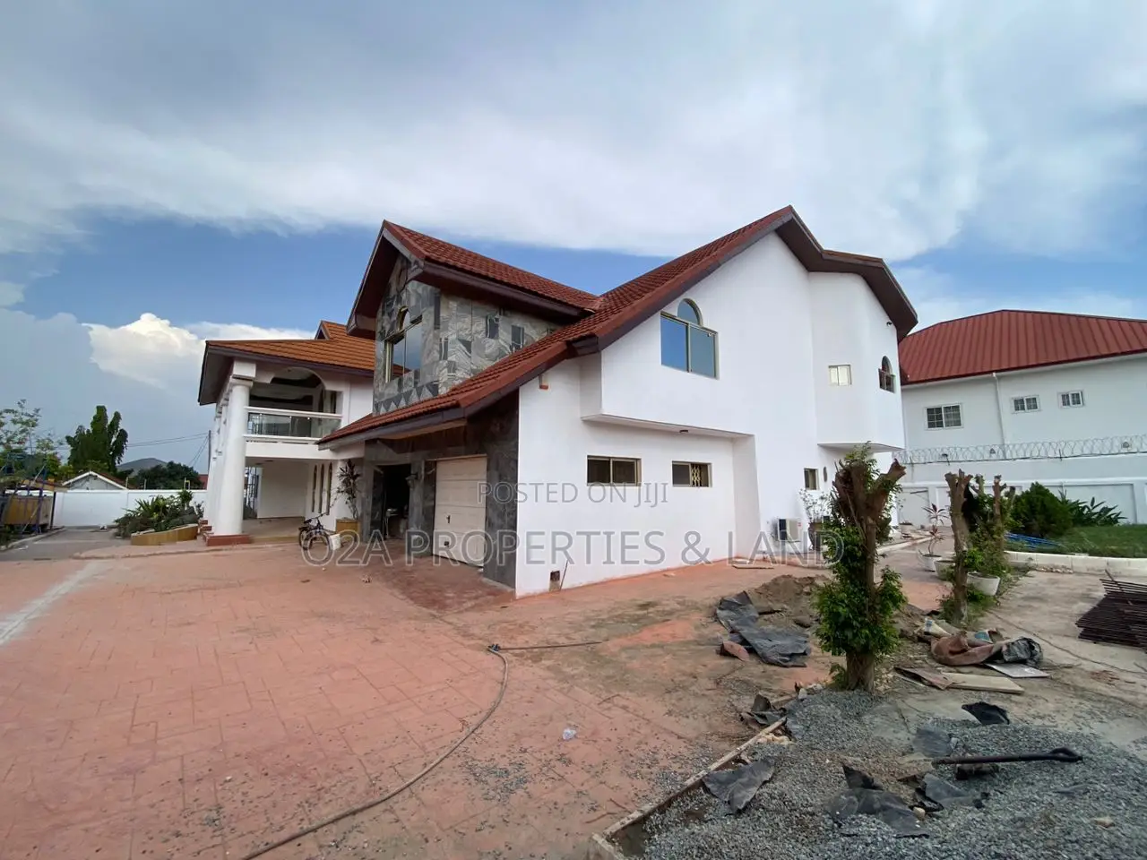 5bdrm House in East Legon Trasacco, American House for rent in American House