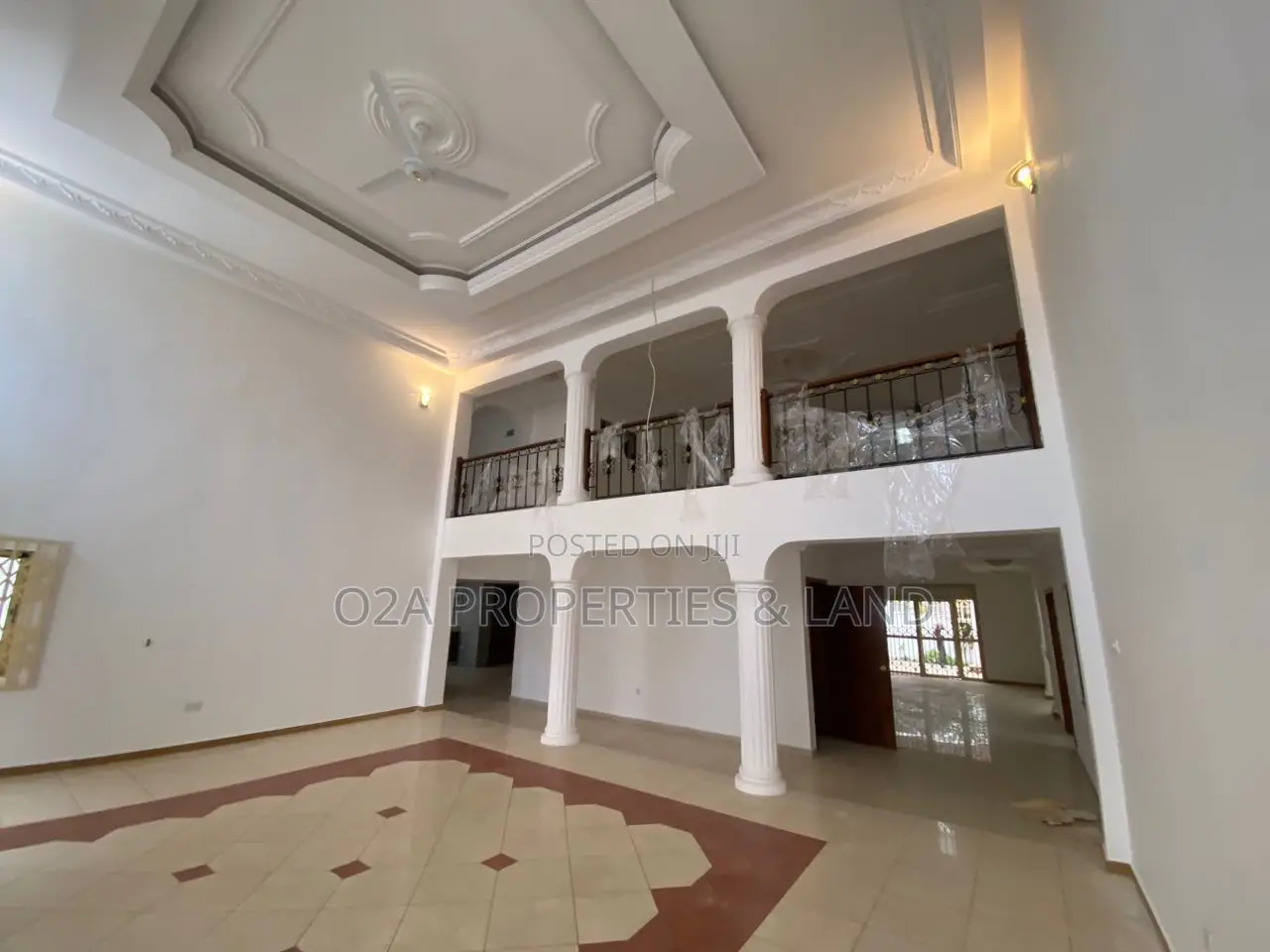 5bdrm House in East Legon Trasacco, American House for rent in American House