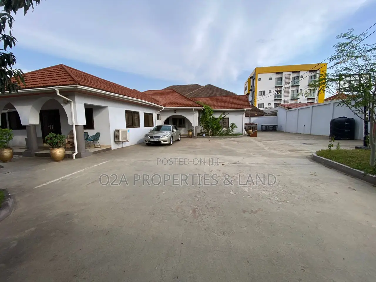 5bdrm House in East Legon Trasacco, American House for rent in American House