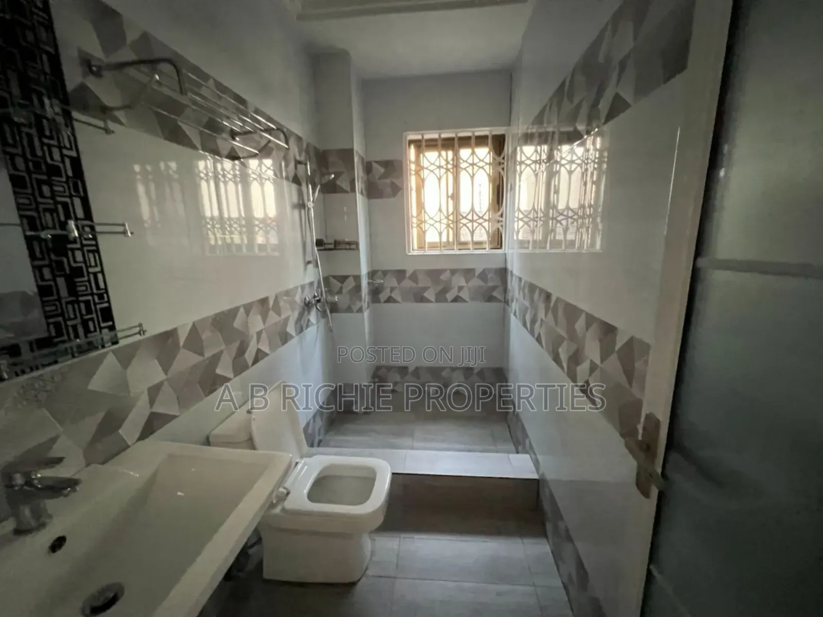 2bdrm Apartment in Ab Richie Properties, North Legon for rent in North Legon