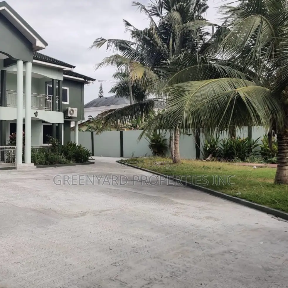 5bdrm House in A&C, East Legon for rent in East Legon
