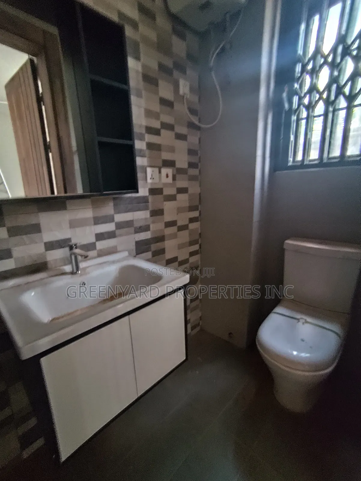 1bdrm Apartment in American House, East Legon for rent in East Legon