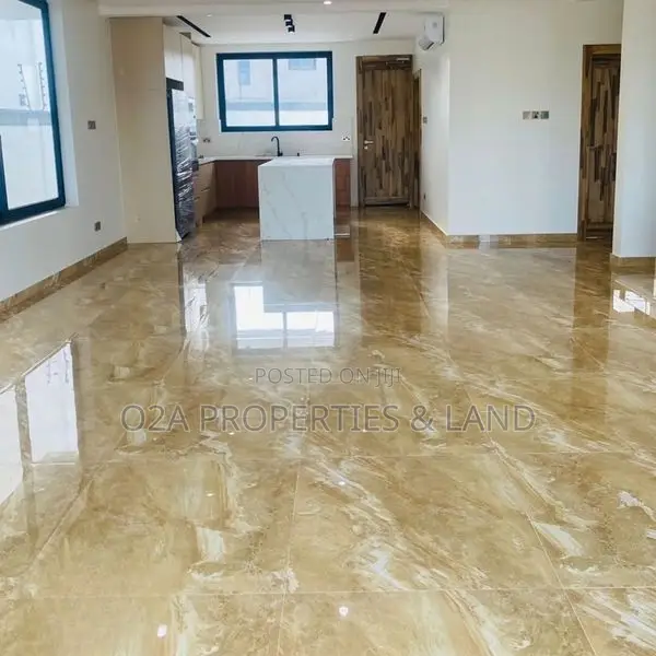 4bdrm House in East Airport for sale in Airport Residential Area