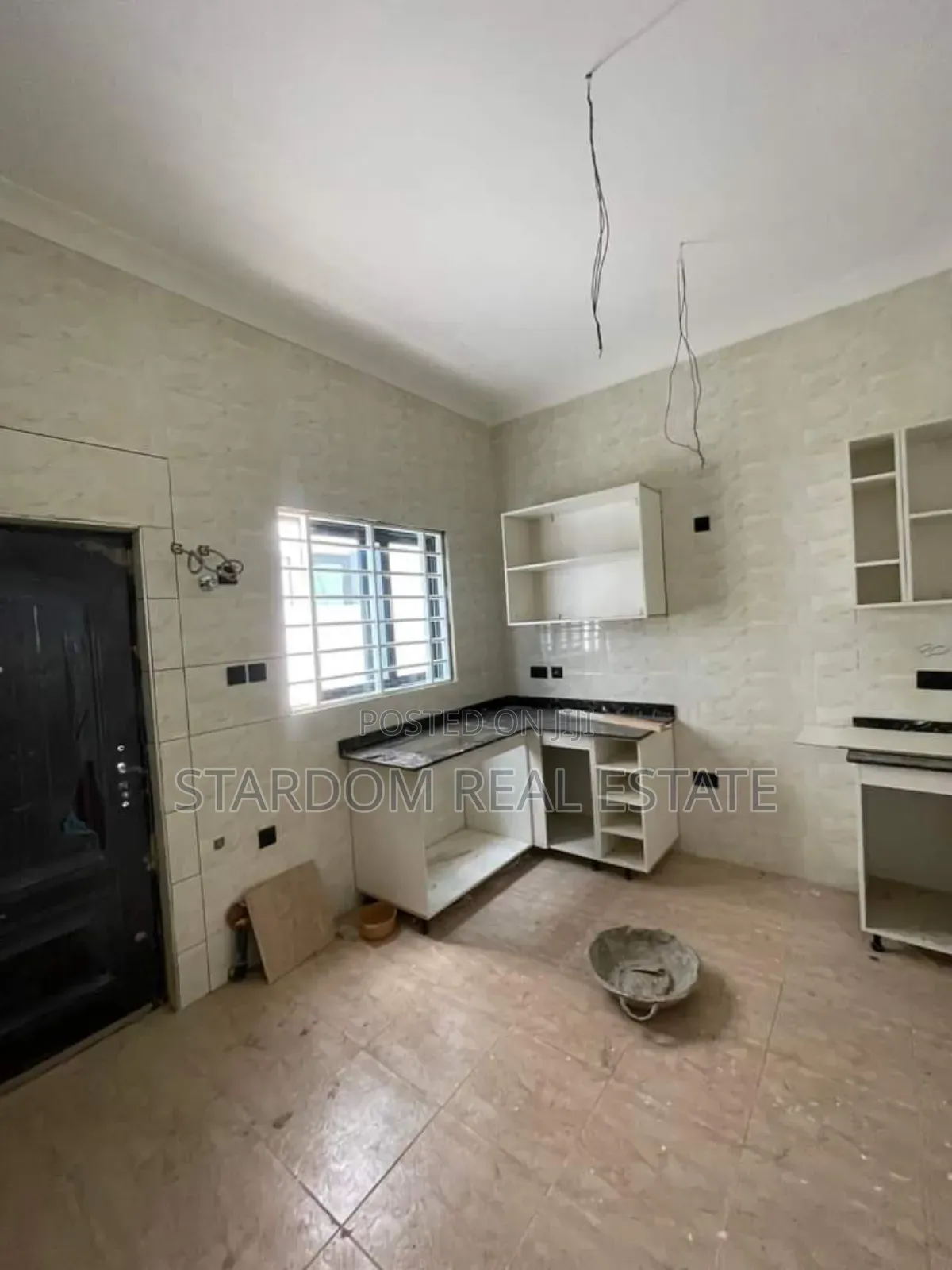 3bdrm Duplex in Spintex Road, Com18 for sale in Spintex