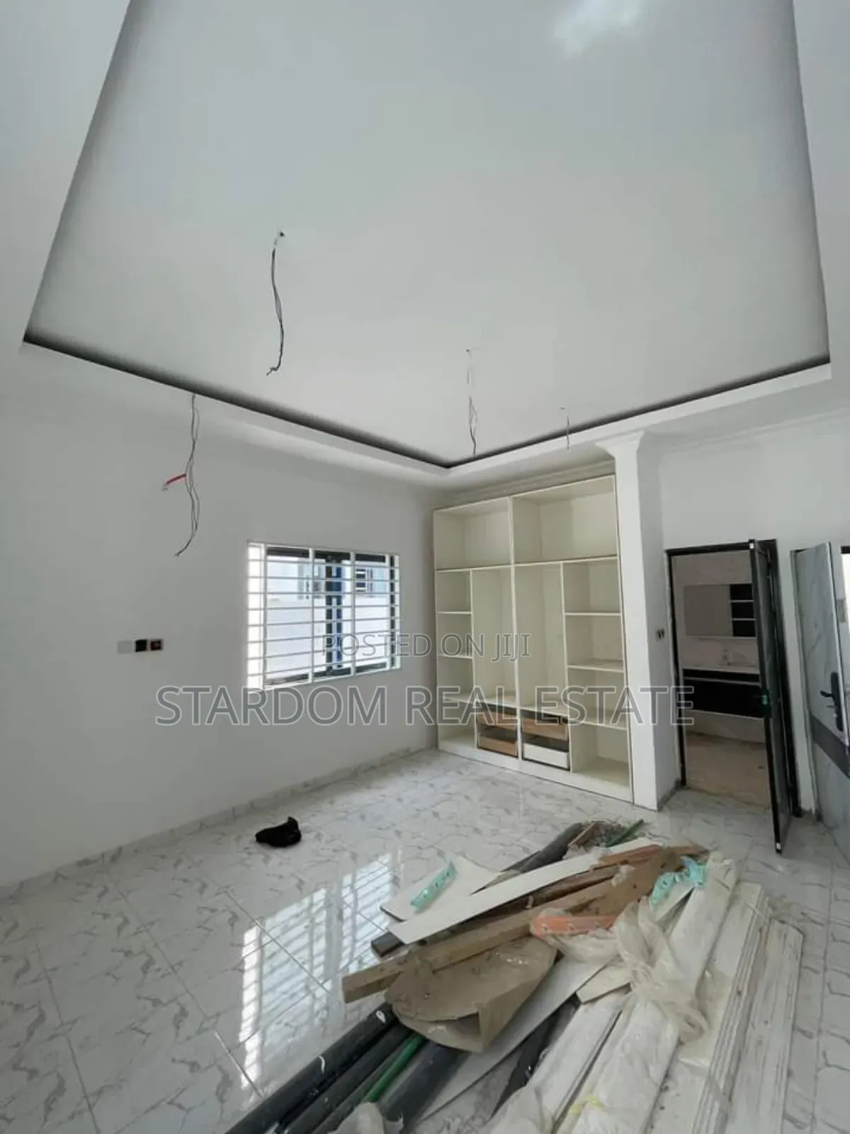 3bdrm Duplex in Spintex Road, Com18 for sale in Spintex