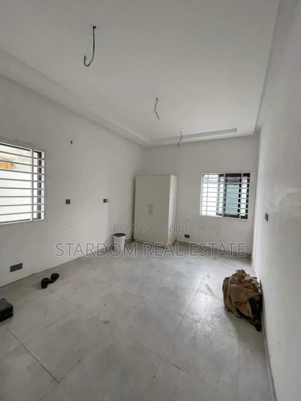 3bdrm Duplex in Com18, Spintex for sale in Spintex