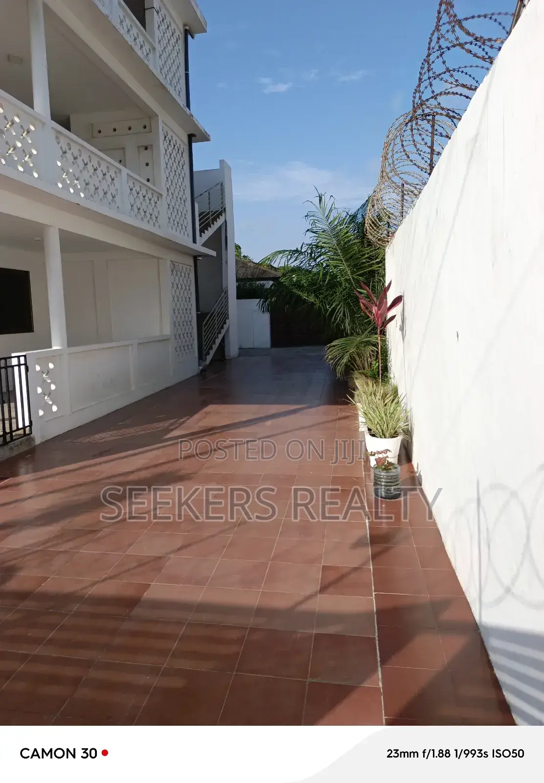 2bdrm Apartment in Seekers Realty, Labone SHS Area for rent in Labone SHS Area