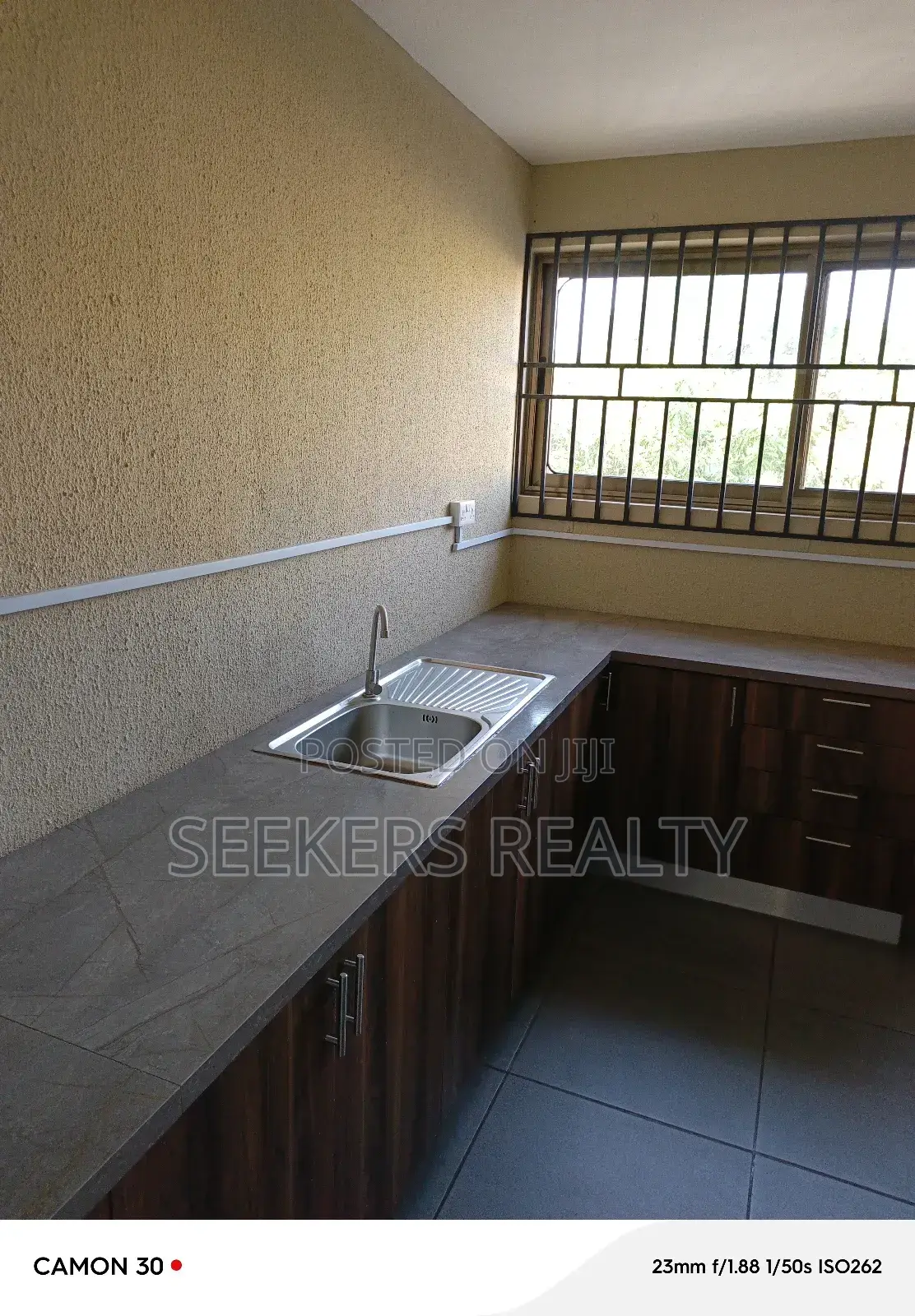 2bdrm Apartment in Seekers Realty, Labone SHS Area for rent in Labone SHS Area