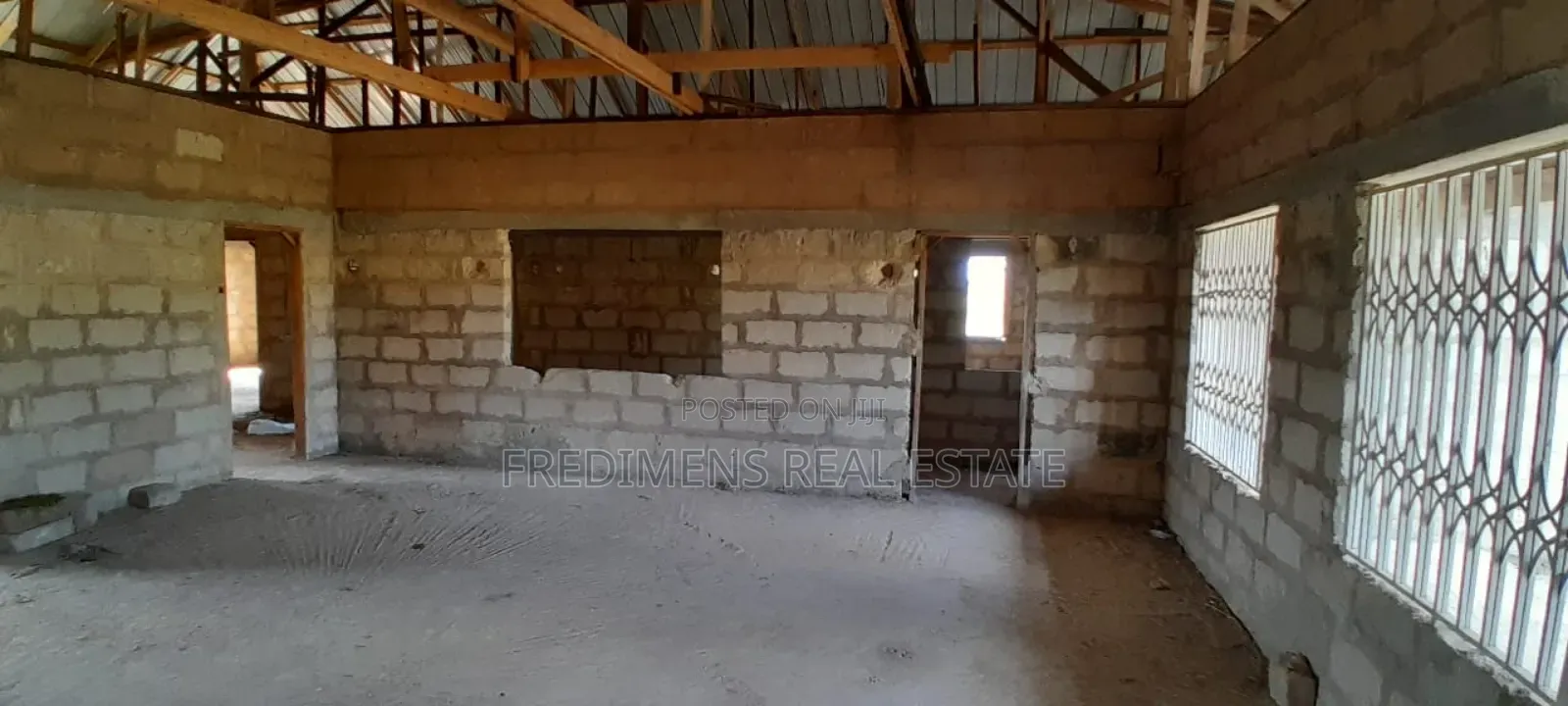 6bdrm House in Fredimens Real, Kumasi Metropolitan for sale in Kumasi Metropolitan