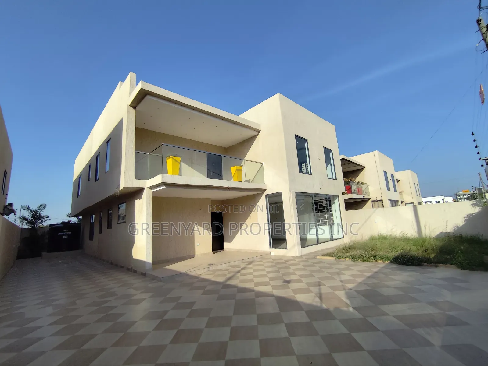 4bdrm House in Ars, East Legon for sale in East Legon