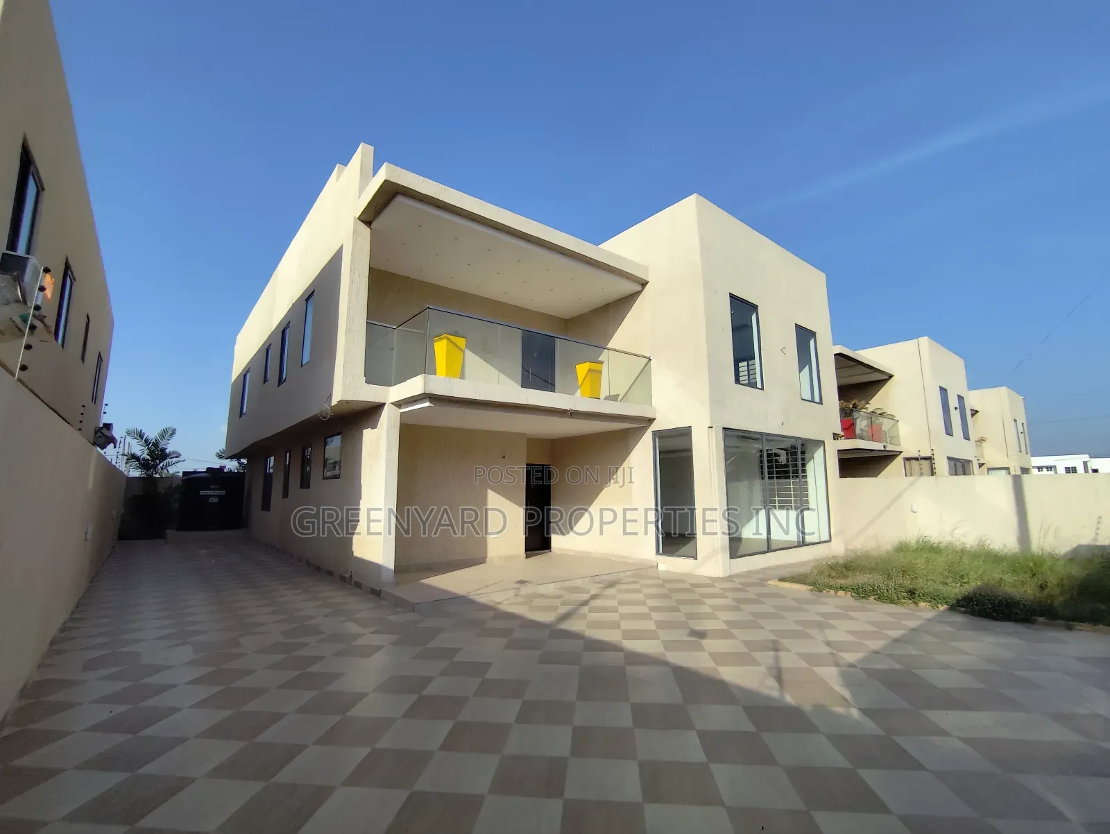4bdrm House in Ars, East Legon for sale in East Legon