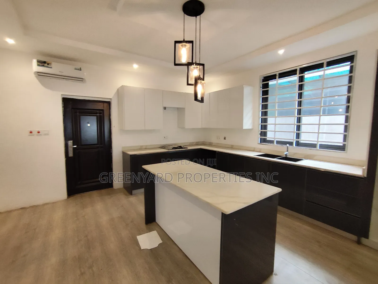4bdrm House in Ars, East Legon for sale in East Legon