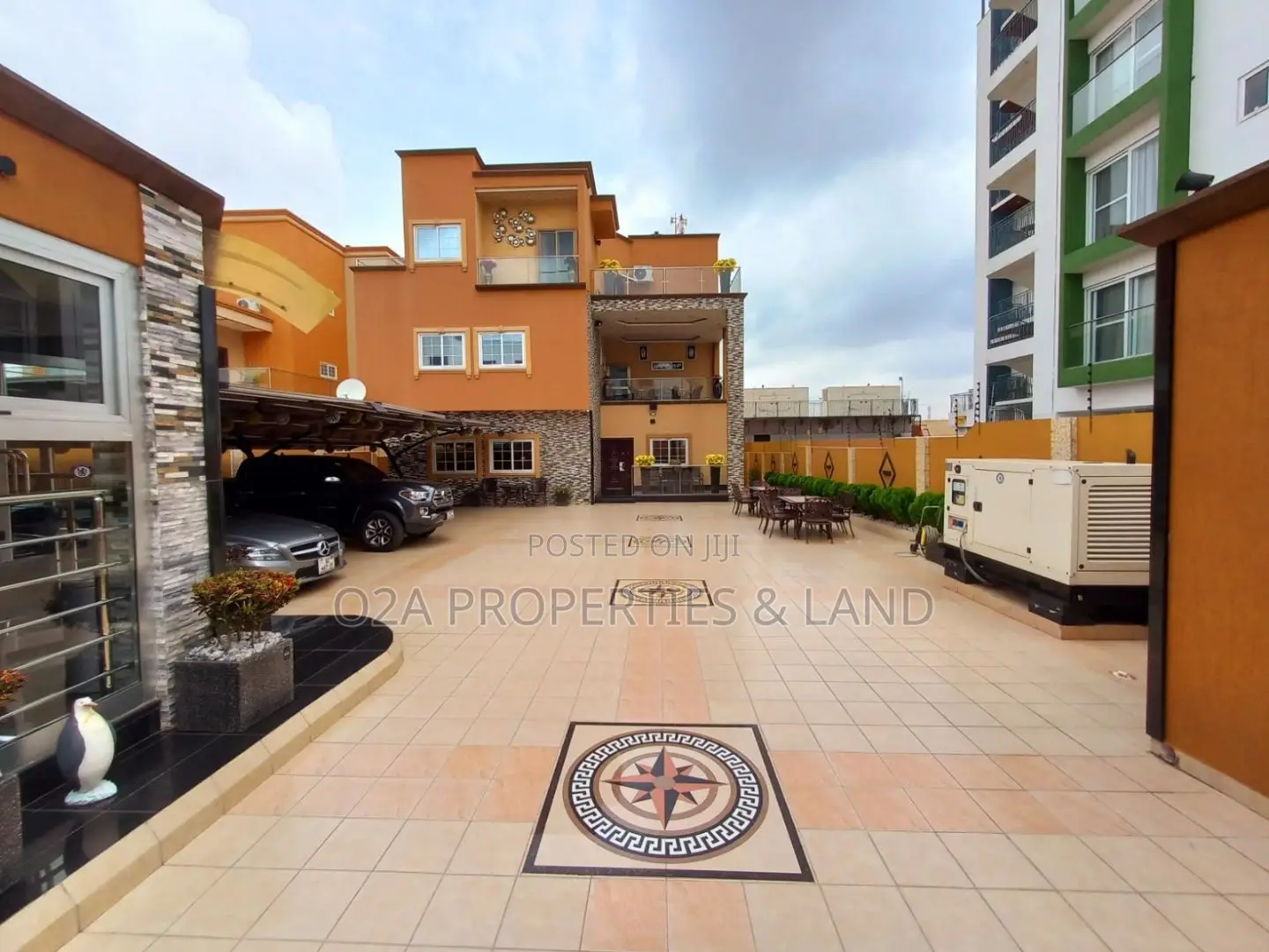 Furnished 6bdrm House in East Legon, Near Kfc, American House for sale in American House