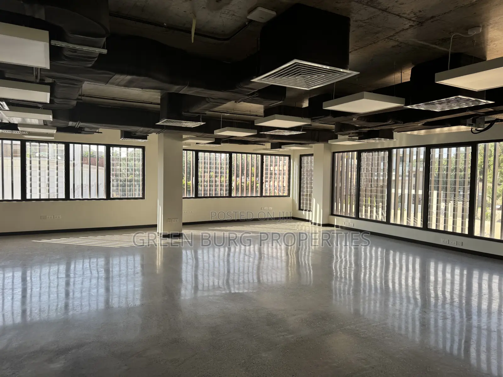 Office Space to-Let in Cantonments