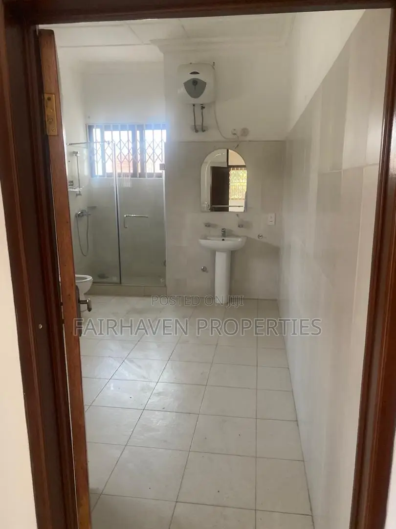 3bdrm House in Cantonment/Labone, Cantonments for rent in Cantonments