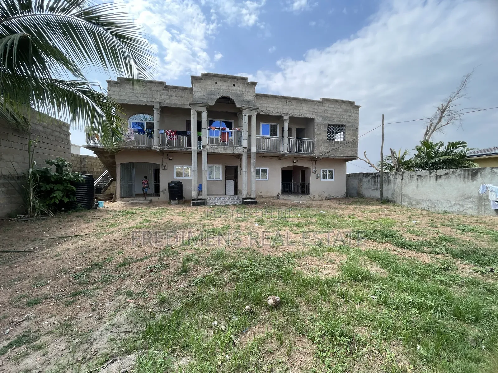 6bdrm House in Fredimens Real, Awutu Senya East Municipal for sale in Awutu Senya East Municipal