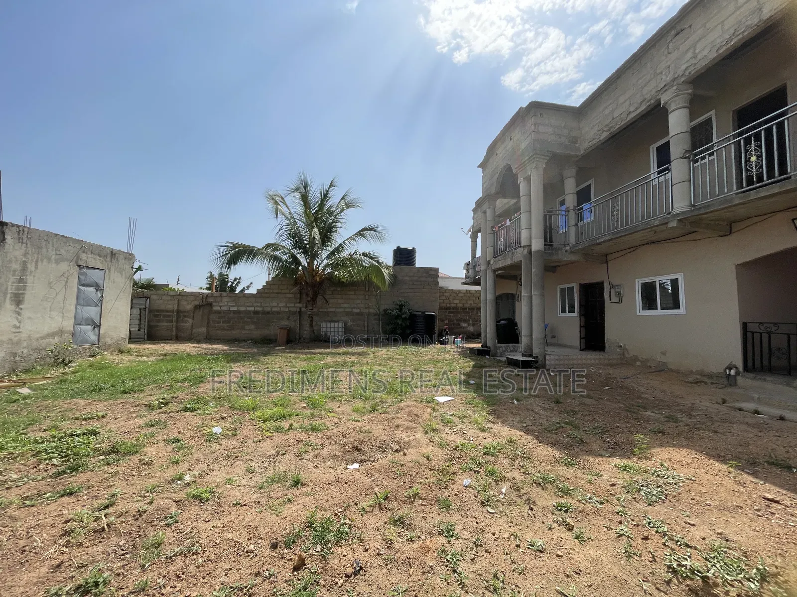 6bdrm House in Fredimens Real, Awutu Senya East Municipal for sale in Awutu Senya East Municipal