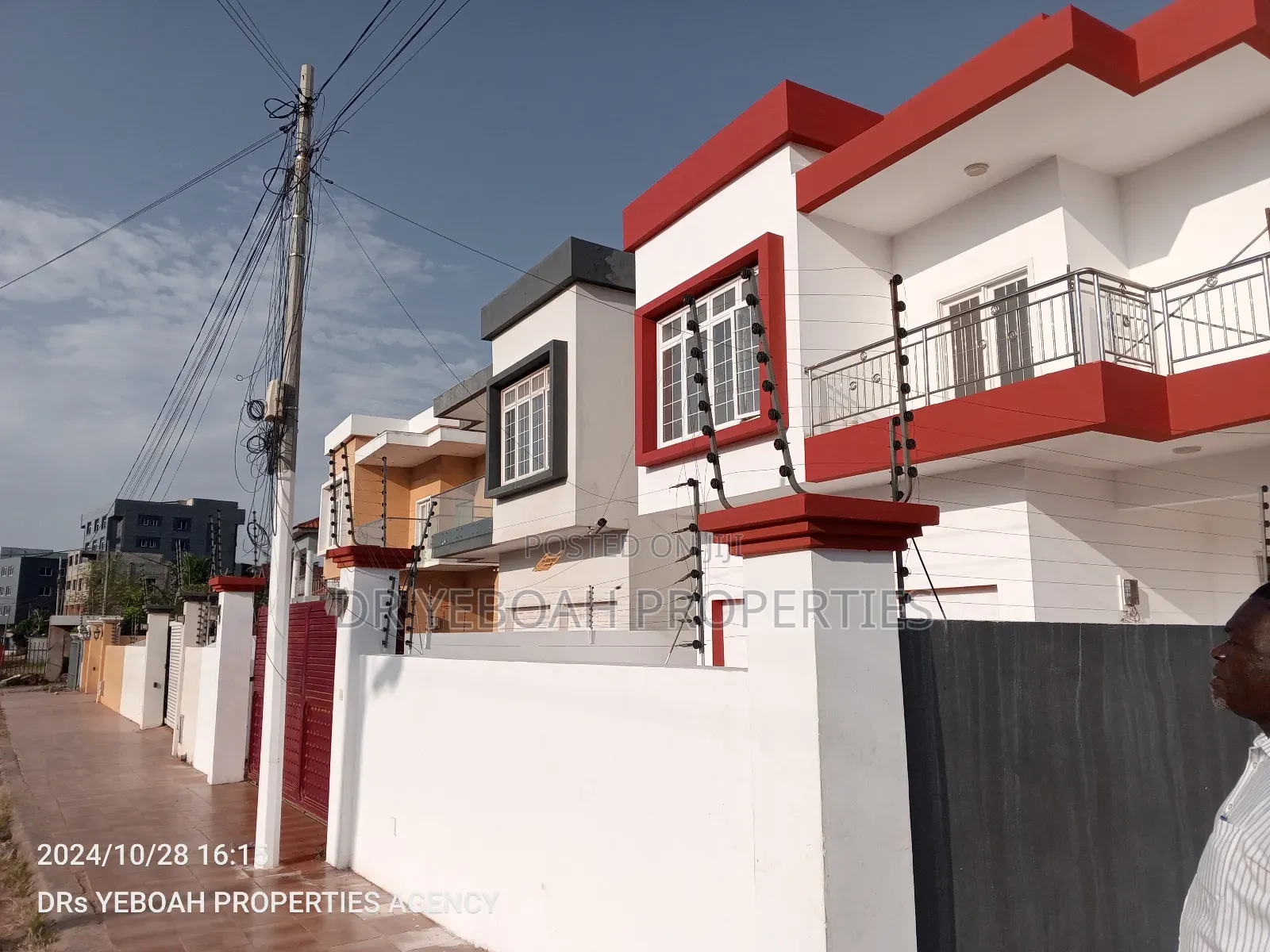 4bdrm House in Spintex:- 4 Bedrooms for rent in Spintex
