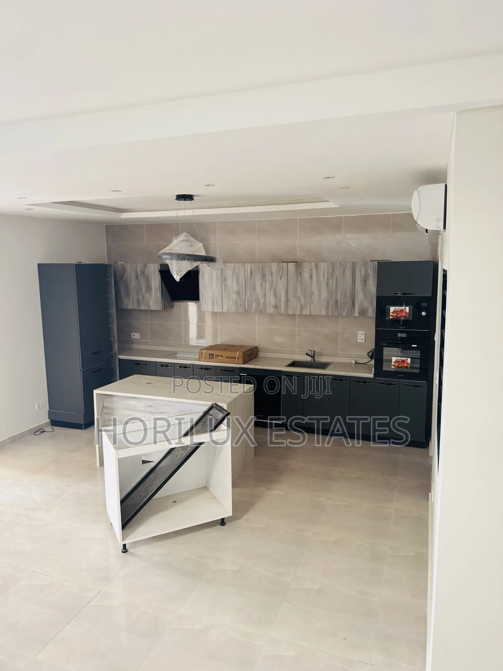 5bdrm Mansion in East Legon for sale in East Legon