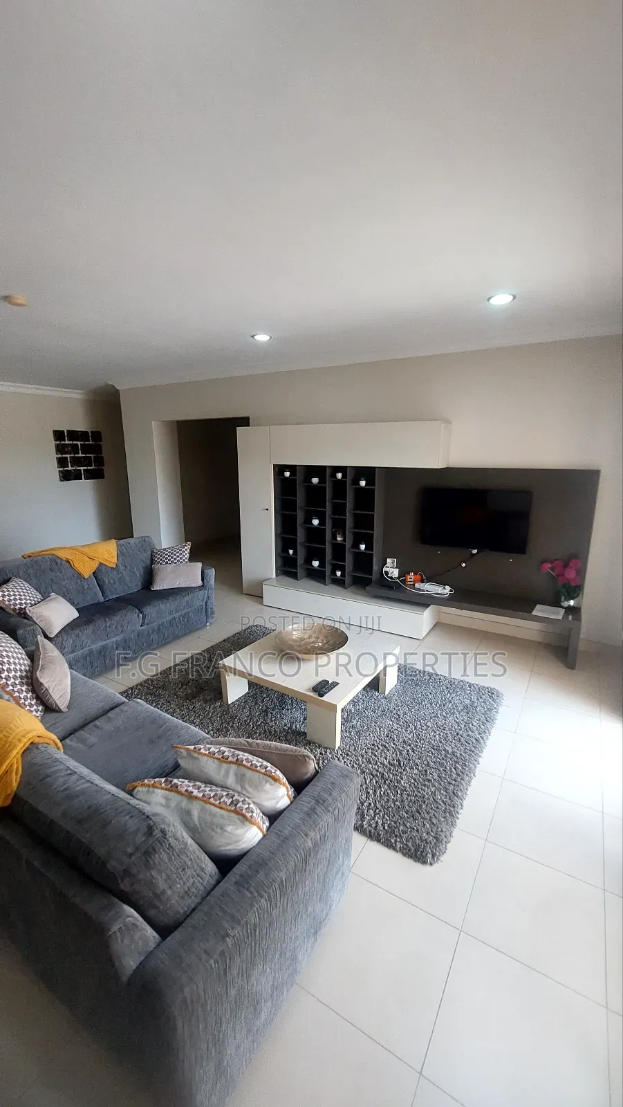Furnished 3bdrm Apartment for sale in Airport Residential Area
