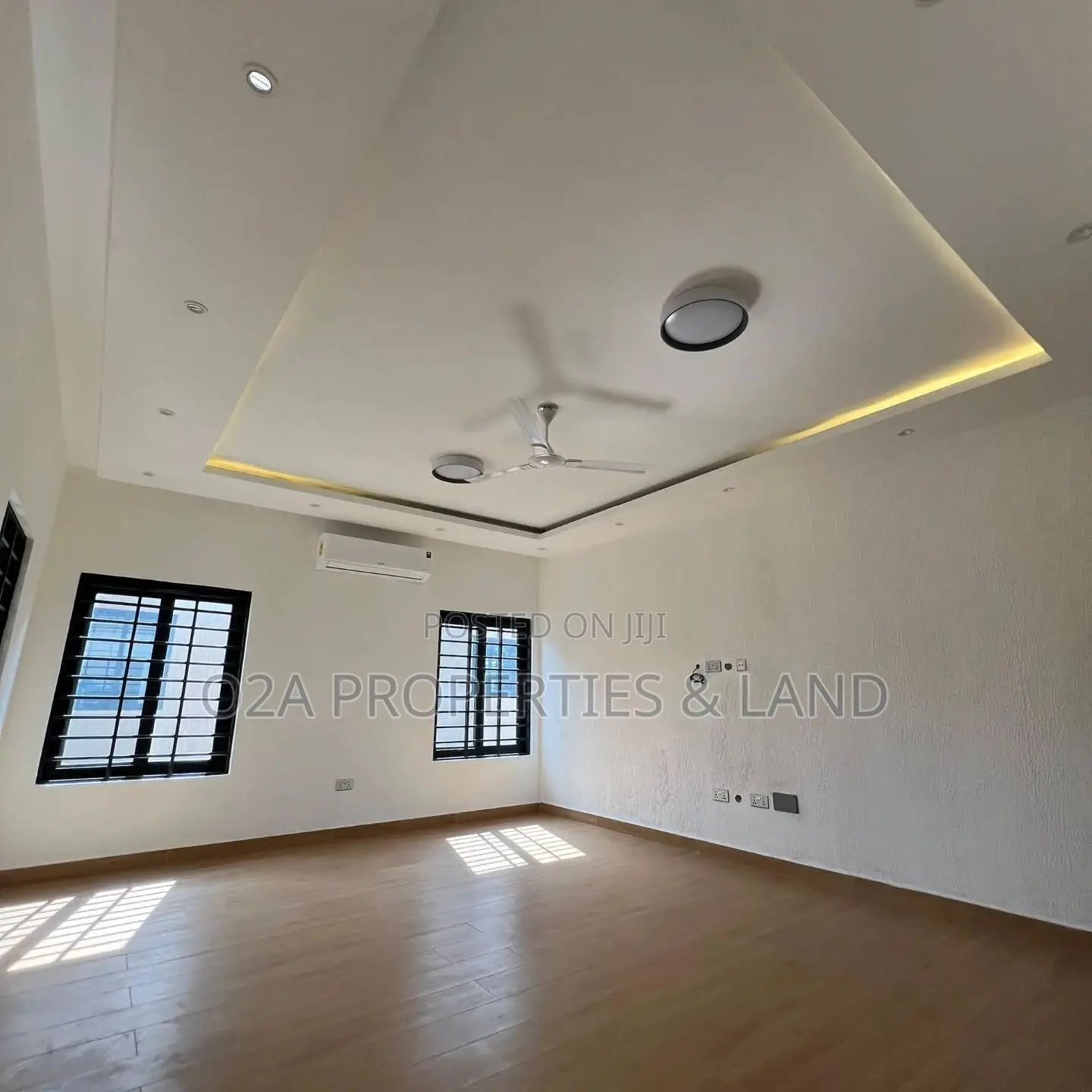 5bdrm House in North Legon for sale in North Legon