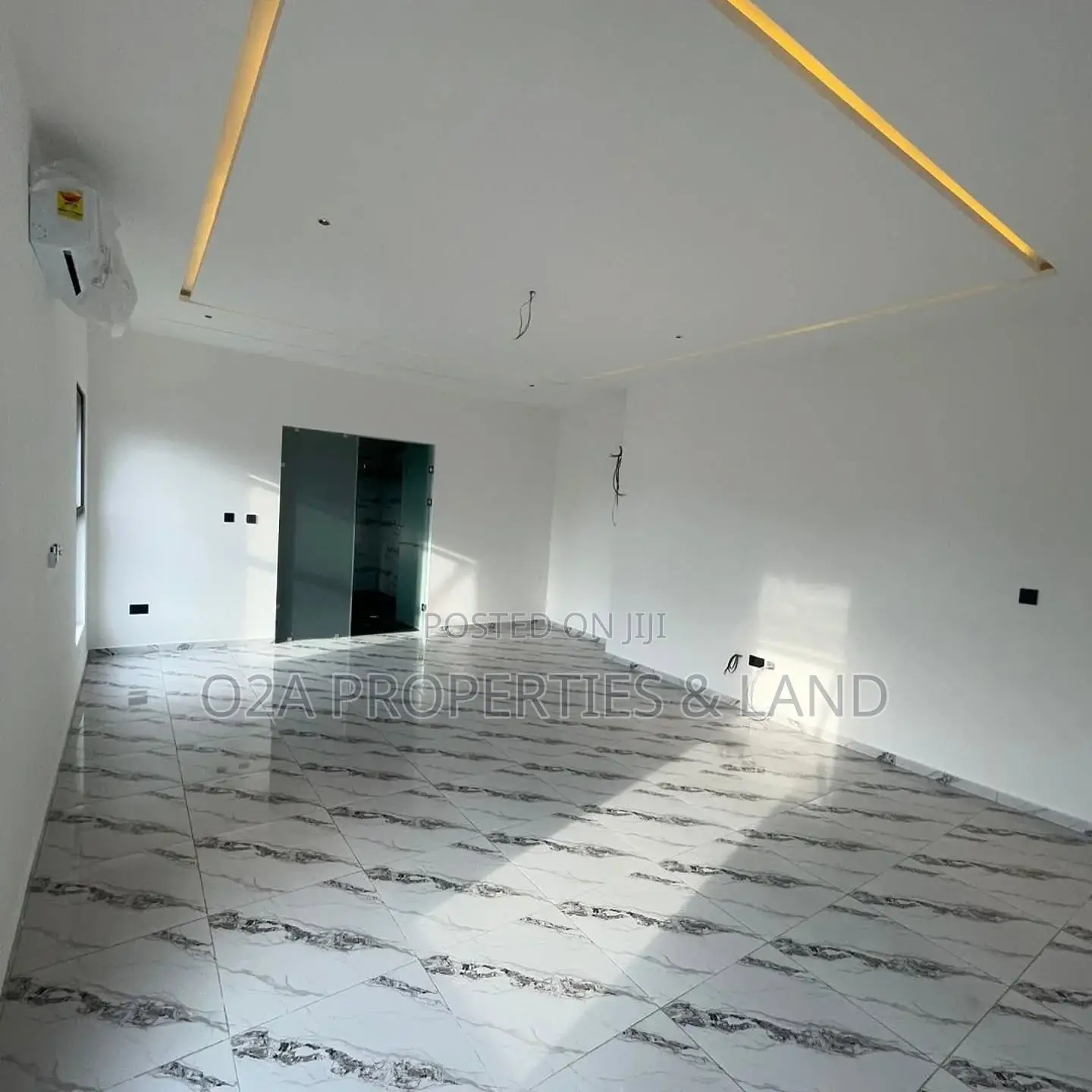 4bdrm House in Ashaley Botwe, Lake Side Estate for sale in Lake Side Estate