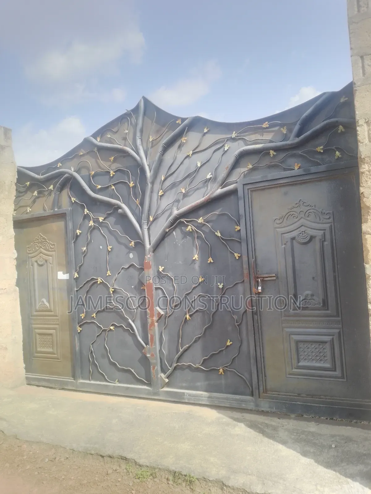 3bdrm Block of Flats in Jamesco Construction, Amasaman for sale in Amasaman