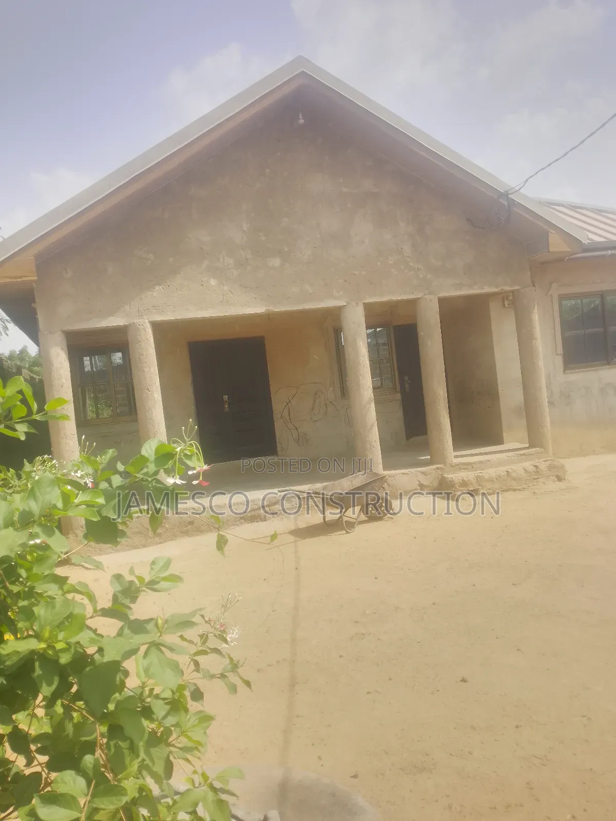 3bdrm Block of Flats in Jamesco Construction, Amasaman for sale in Amasaman