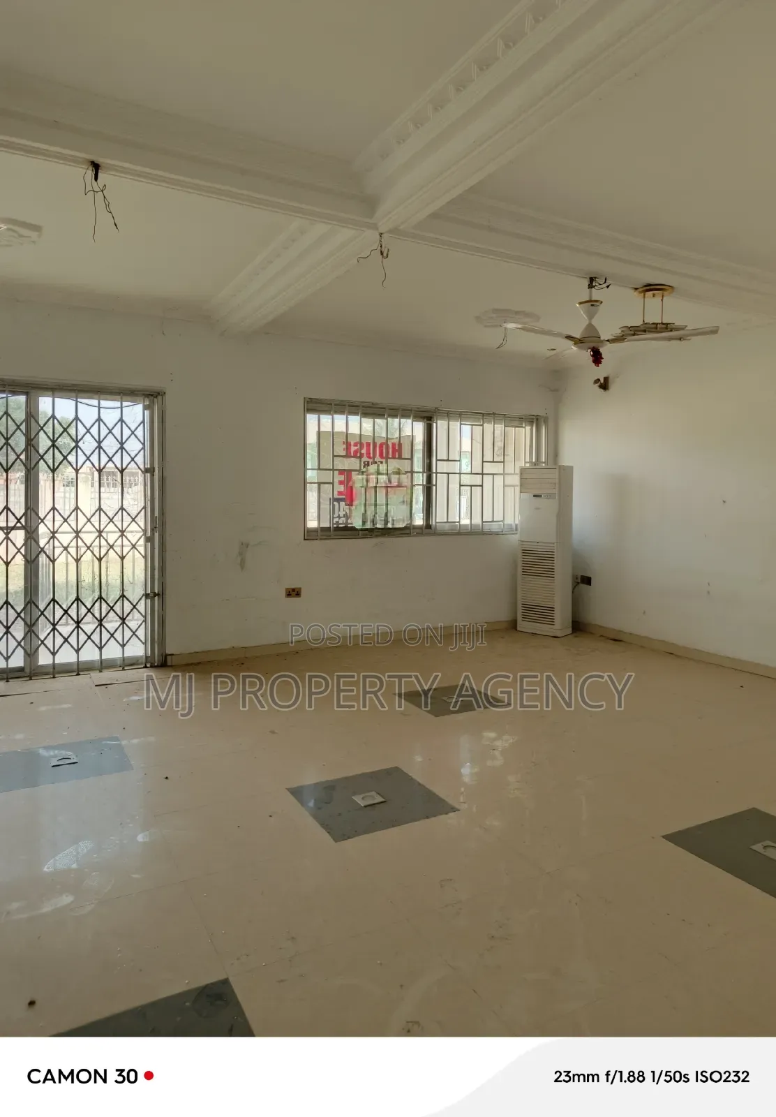 5bdrm House in Hfc Estate Phase 1, Tema Metropolitan for sale in Tema Metropolitan