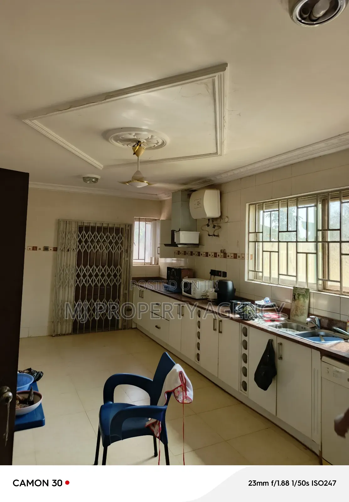 5bdrm House in Hfc Estate Phase 1, Tema Metropolitan for sale in Tema Metropolitan
