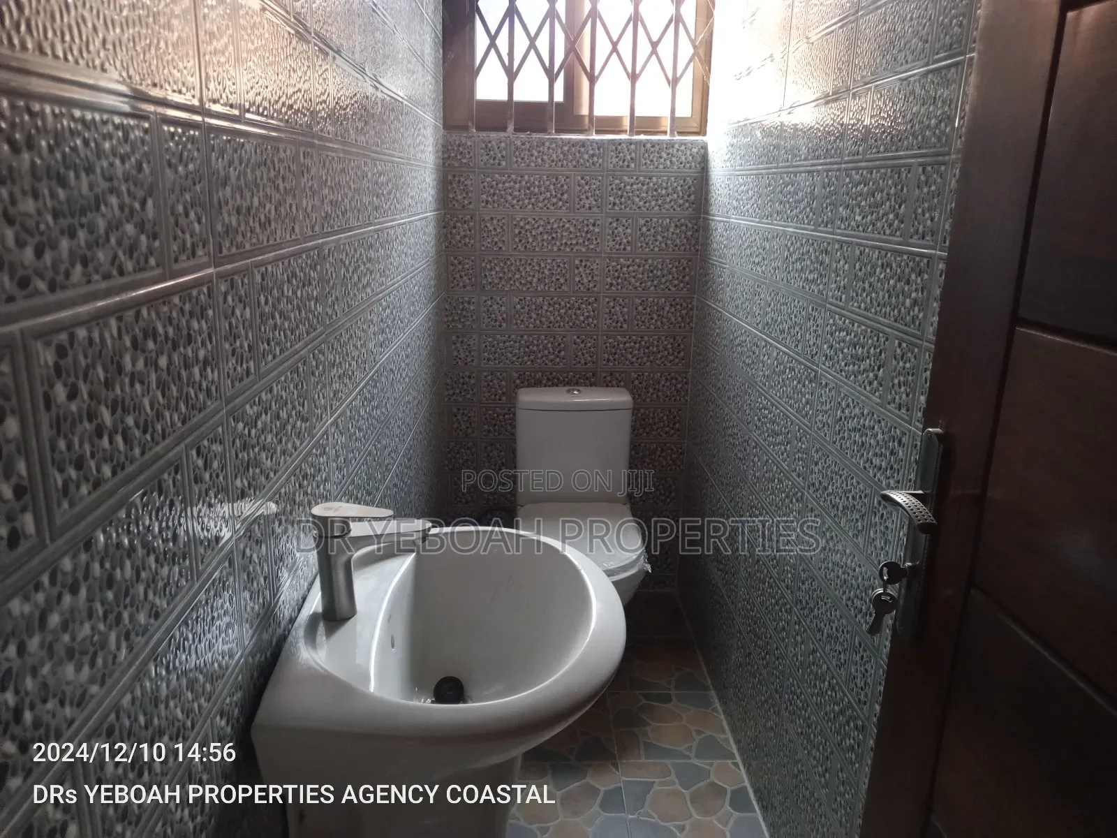 2bdrm Apartment in Spintex:- 2 Bedrooms for rent in Spintex