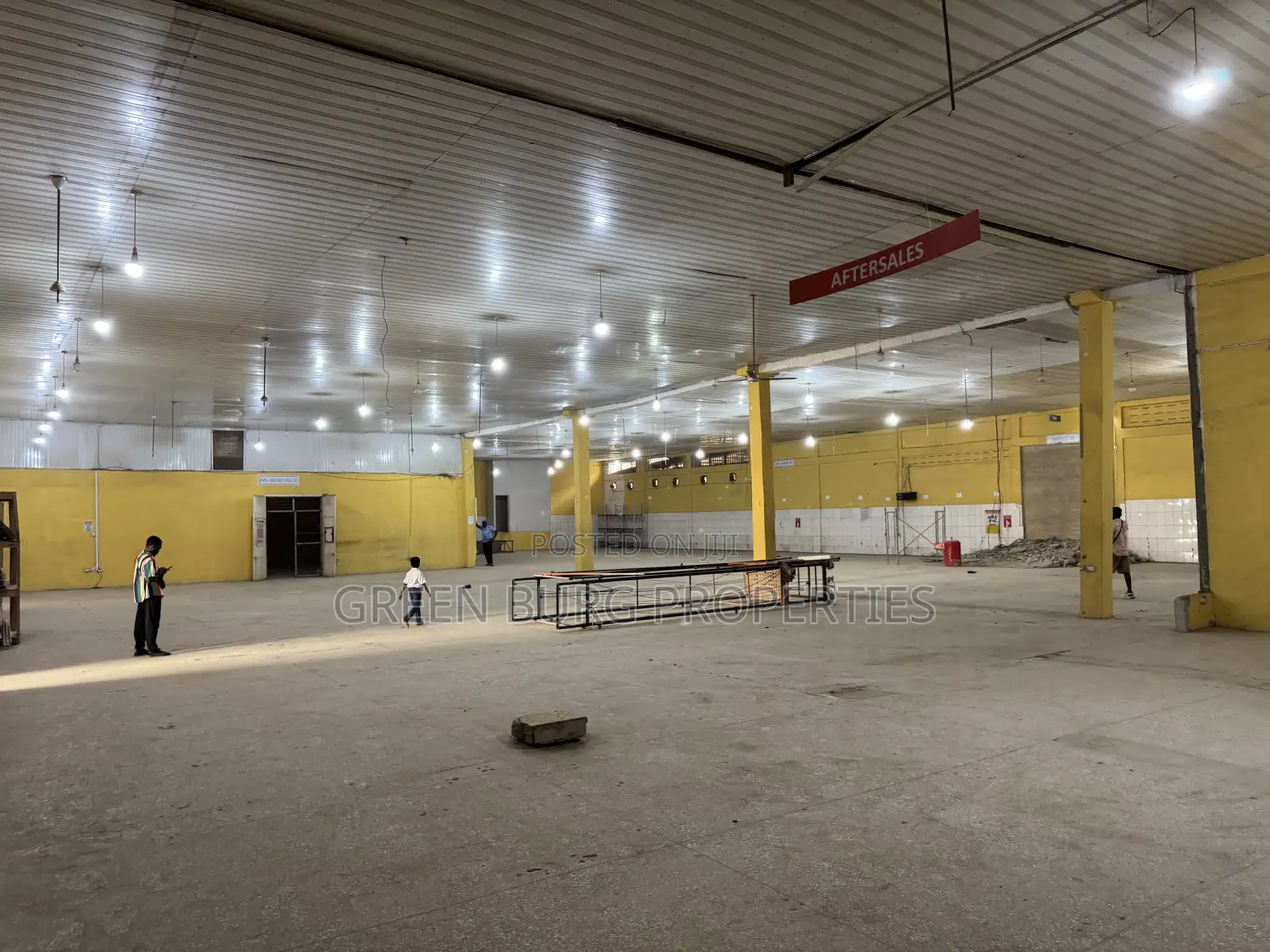 Ware House to-Let in Spintex