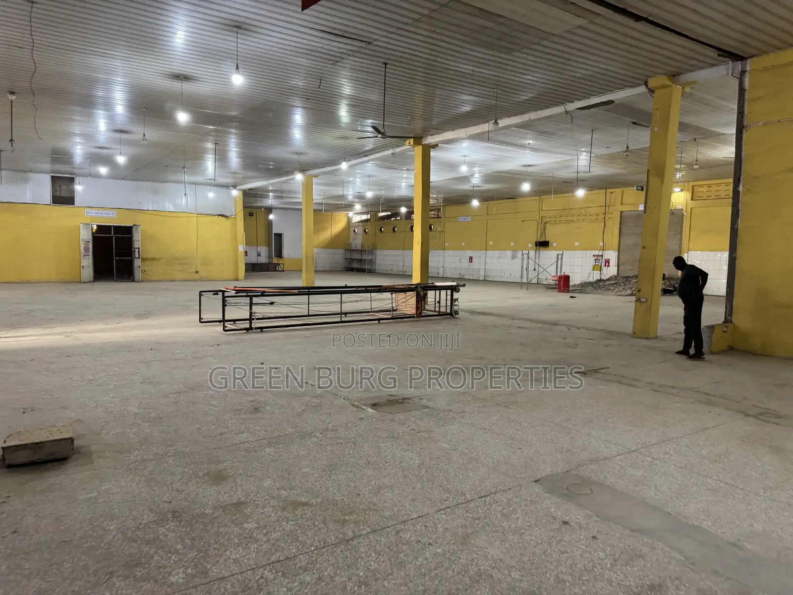 Ware House to-Let in Spintex