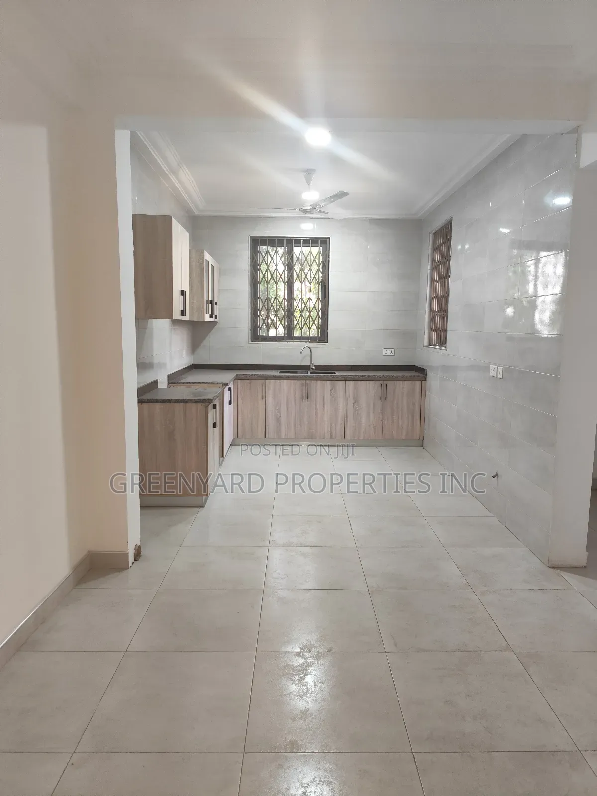 3bdrm Apartment in American House, East Legon for rent in East Legon
