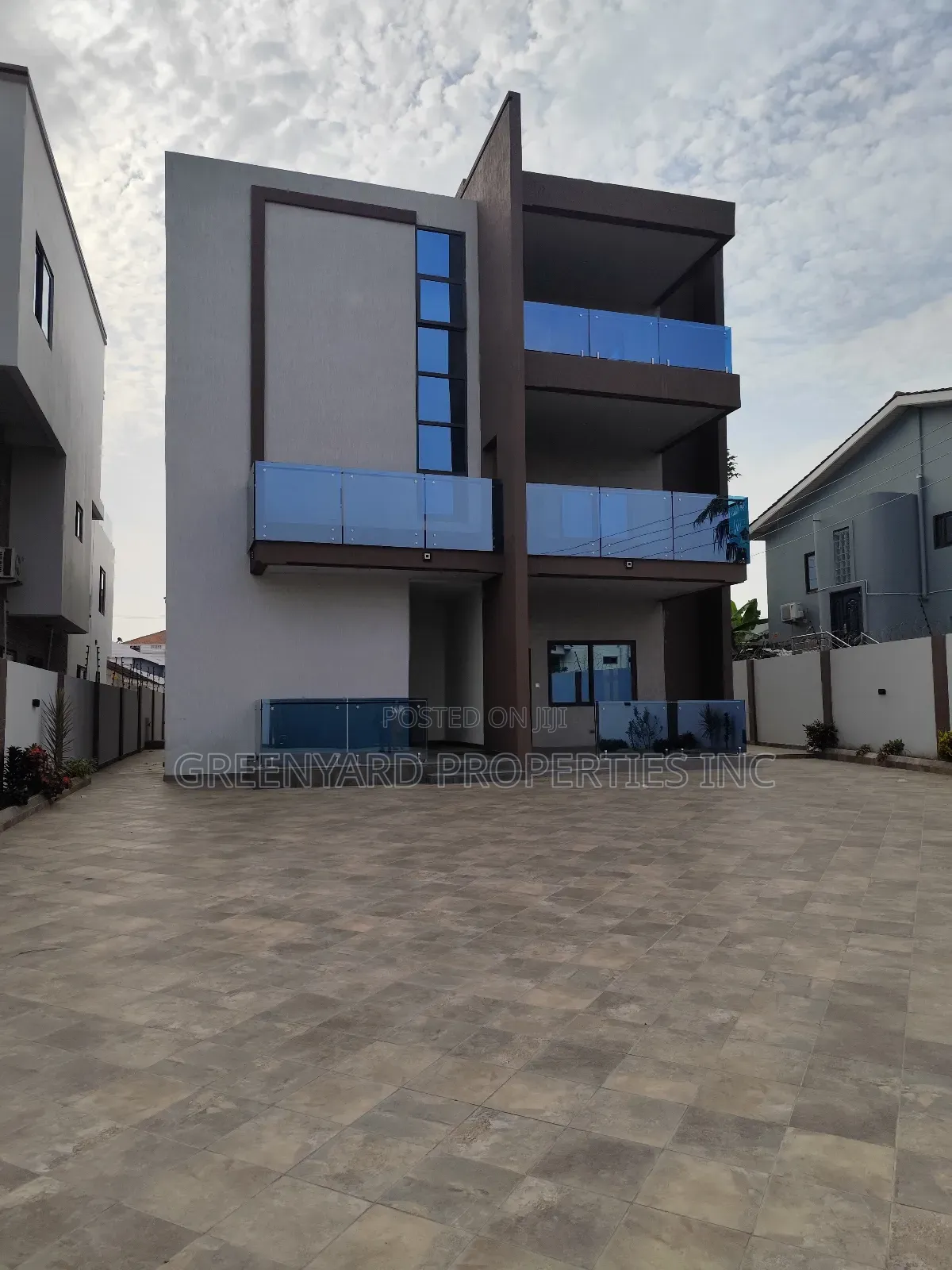 3bdrm Apartment in A&C, East Legon for rent in East Legon