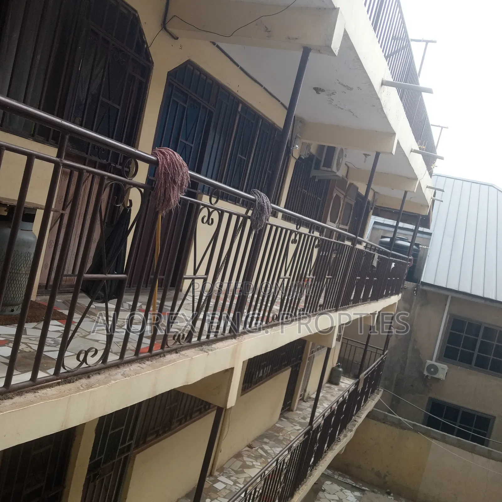 1bdrm Apartment in Chamber Self Rowi, Adenta for rent in Adenta