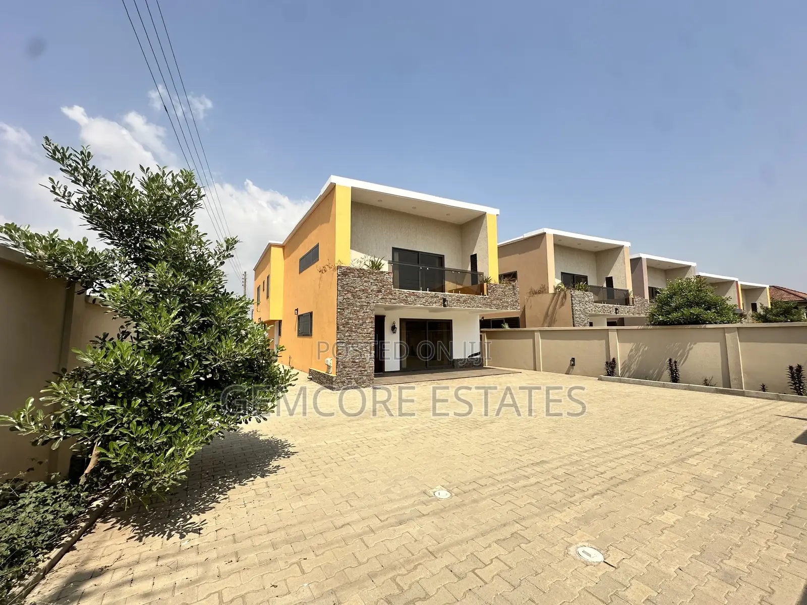 4bdrm House in Highways, Ashaley Botwe for sale in Ashaley Botwe