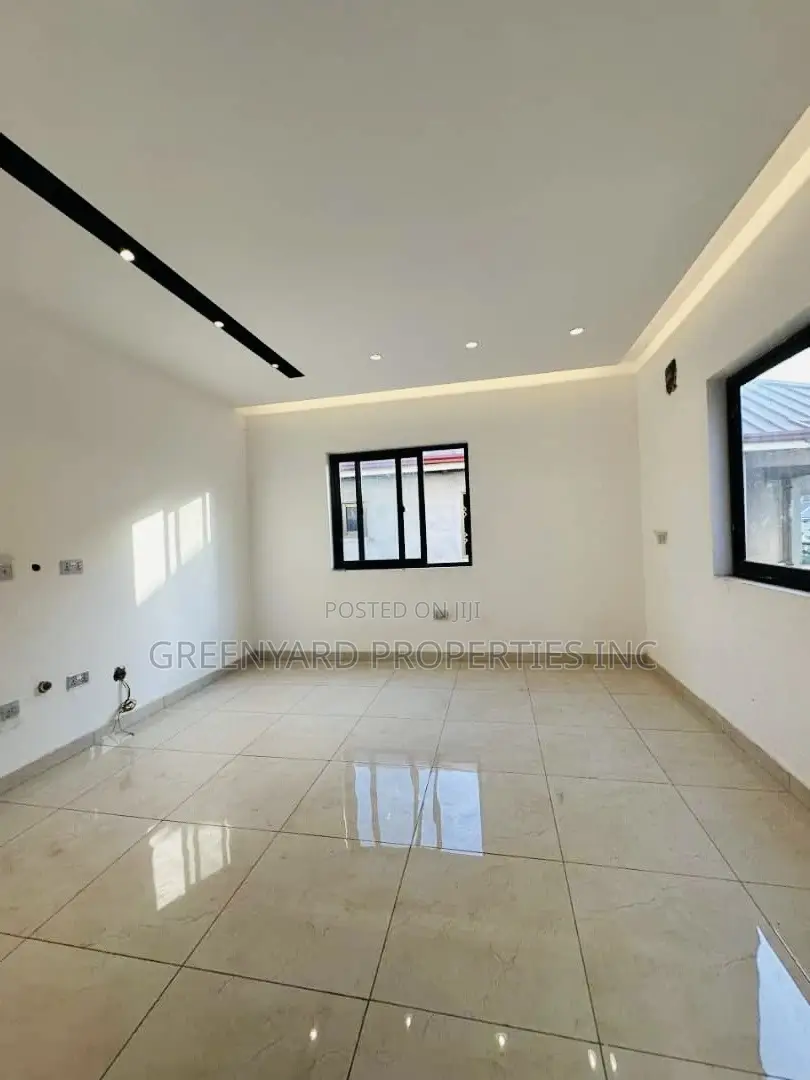 3bdrm House in Botwe for sale in Ashaley Botwe