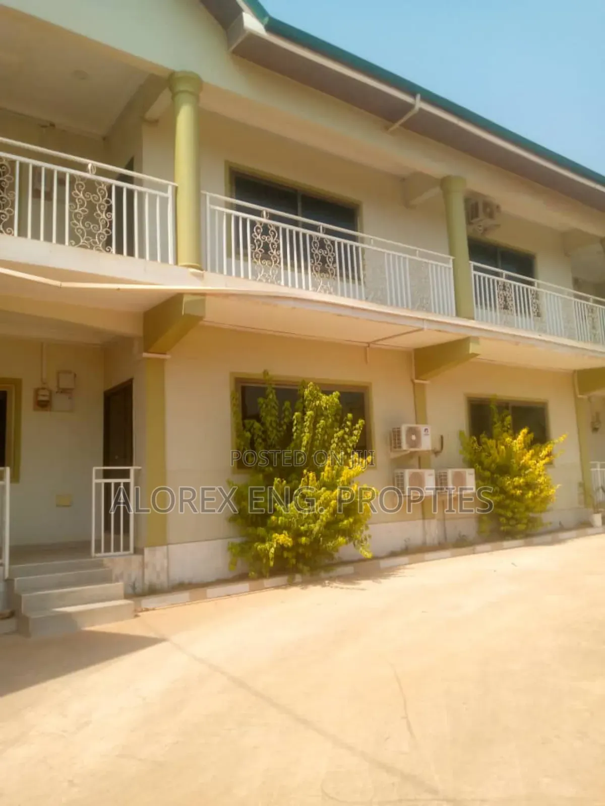 1bdrm Apartment in Chamber Self, Oyibi for rent in Oyibi